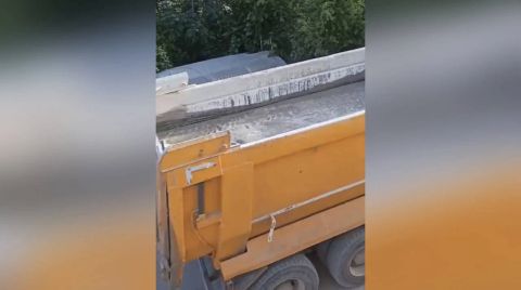 Hatay’da Beton Atıkları Nehre mi Dökülüyor?