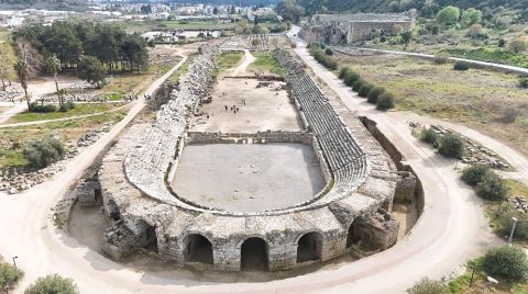 Şişecam, Perge Antik Kenti Kazılarına Sponsor Oldu