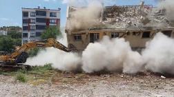 Tunceli'de Hasarlı Yapılar Yıkılıyor