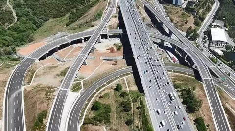 Geçiş Garantili Köprü ve Yollar 200 Milyarı Yuttu