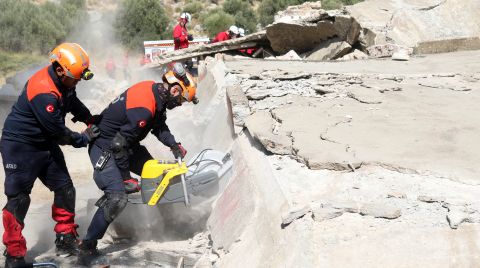 Antalya'da Deprem Tatbikatı