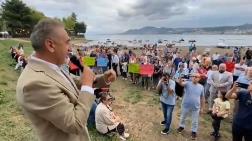 Kumsala Kaldırım için Beton Dökülmesine Tepki