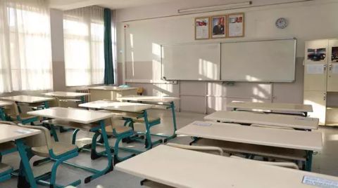 Okulların Tadilatı, Açılışa Yetişmedi