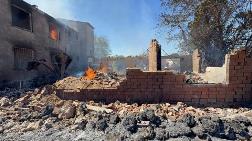 Antalya'da Çalılık Alanda Çıkan Yangın Evlere Sıçradı 