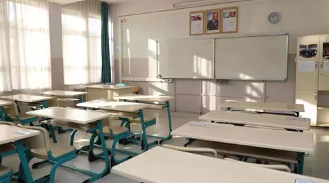 Yüzlerce Öğrenci Okulsuz Bırakıldı