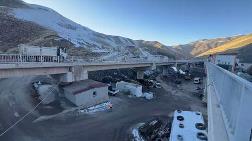 Yüksekova'da T2 Tünelinin Yapım Çalışmaları Devam Ediyor