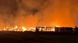 İzmir’de Belediyeye Ait Çöp Depolama Alanında Yangın